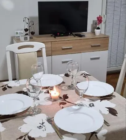 Stan Na Dan Sisters Apartment