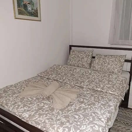 Stan Na Dan Sisters Apartment *