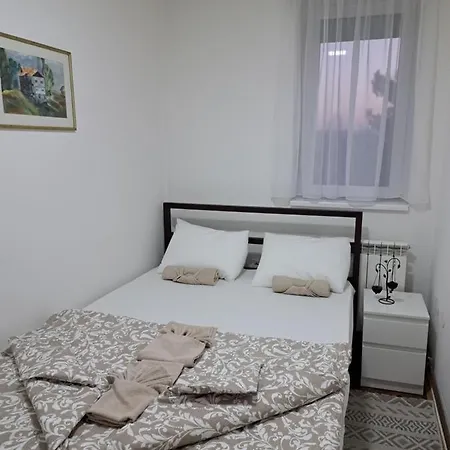 Stan Na Dan Sisters Apartment *